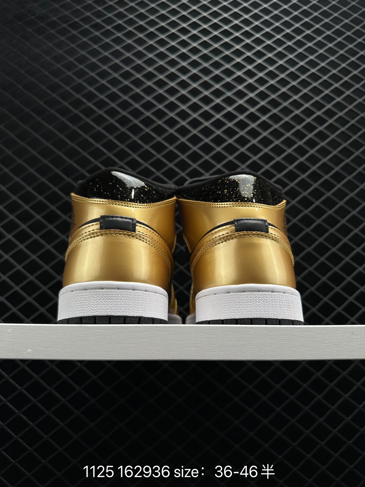 Air Jordan 1 Mid“Light Smoke Grey”